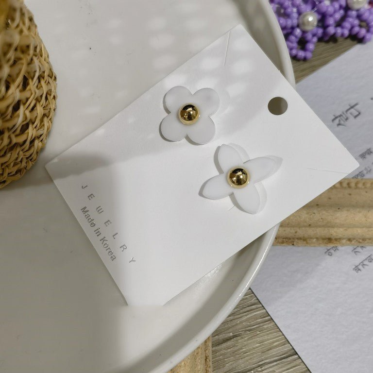 Fashion White Flower Earrings Asymmetric Studs-Jewearrings