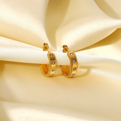 Fashionable 18K Gold Star Zirconia Earrings-Jewearrings