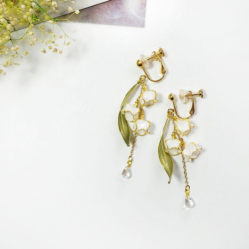 Fashionable Long Sterling Silver Earrings-Jewearrings