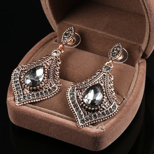 Fashionable Temperament Glass Jewelry Earrings Versatile Geometric Water Drop Diamond Earrings-Jewearrings