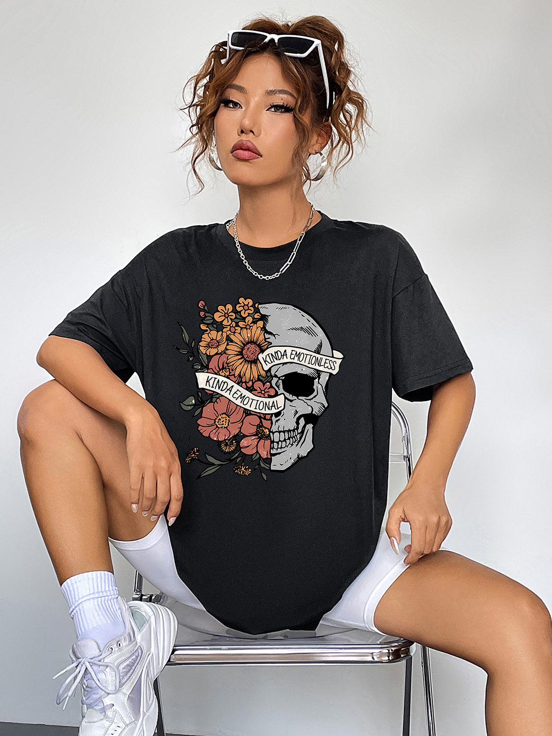 Round Neck Short Sleeve Graphic T-Shirt-Jewearrings