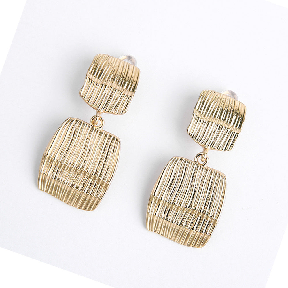 Temperament Personality European And American Earrings New Gold-plated Simple Exaggerated Stripes-Jewearrings