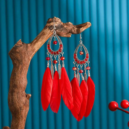 Feather Earrings: Add Exotic Flair to Your Look-Jewearrings