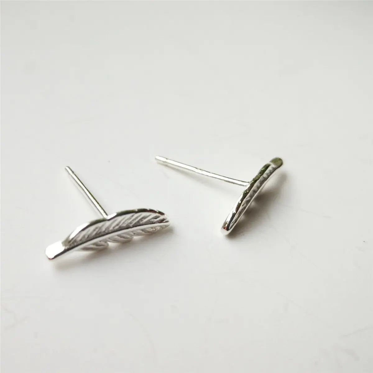 Feather Earrings: Delicate & Lightweight for Effortless Style-Jewearrings