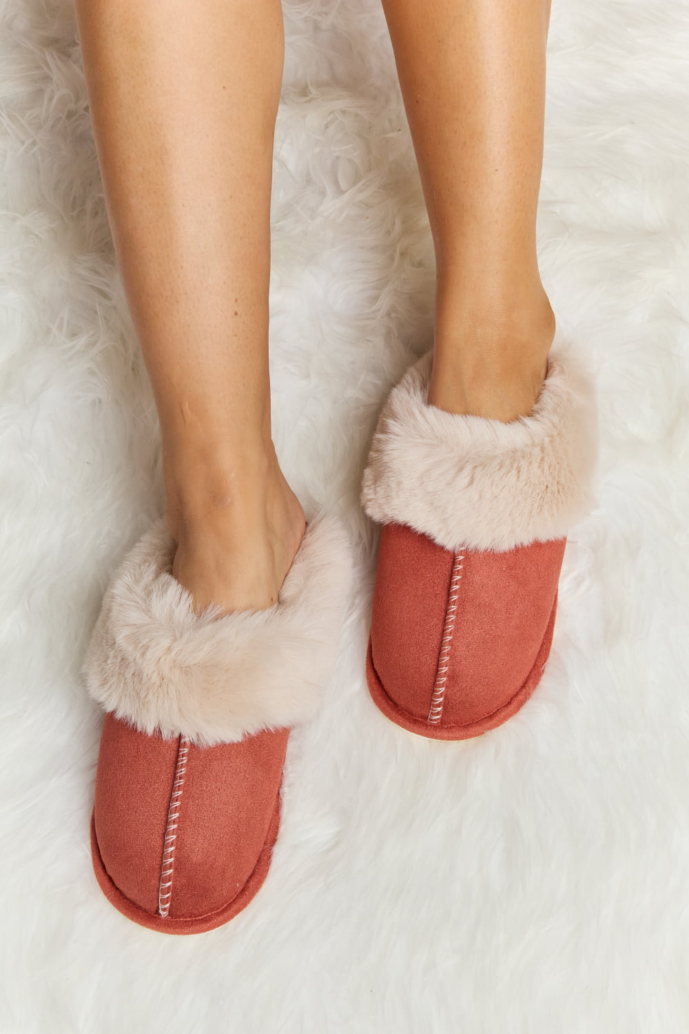 Melody Fluffy Indoor Slippers-Jewearrings