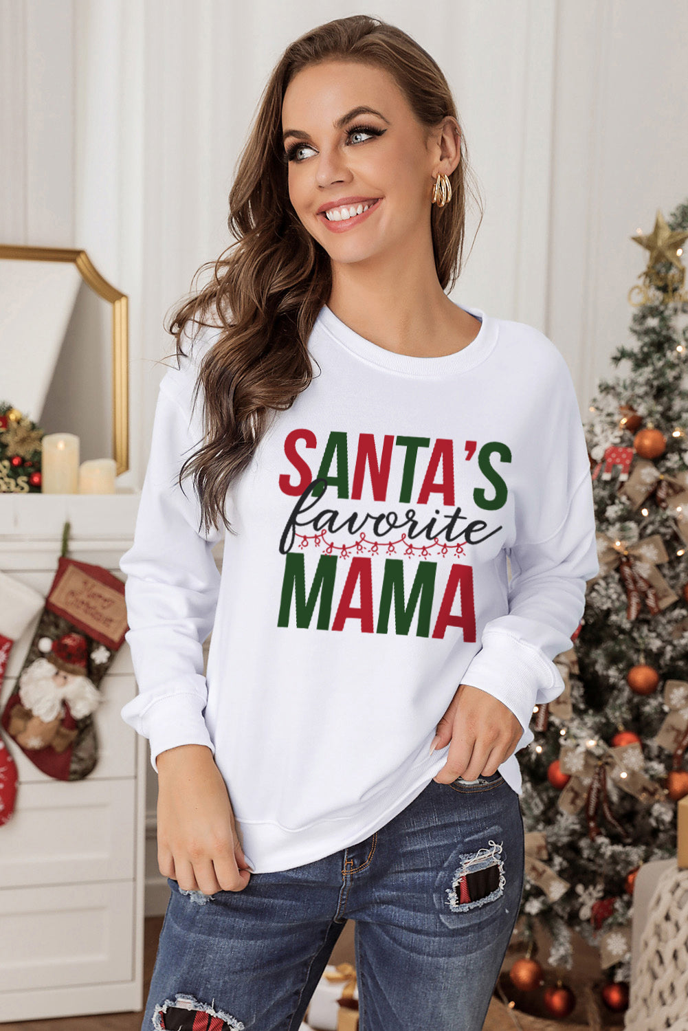 SANTA'S FAVORITE MAMA Graphic Sweatshirt-Jewearrings