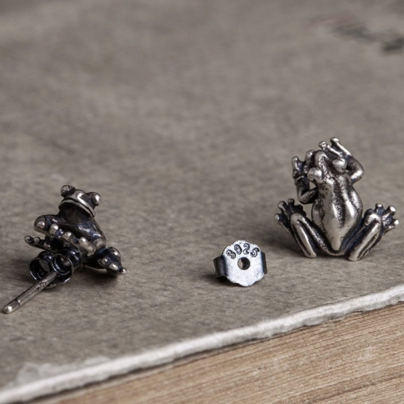 Frog Earrings Sterling Silver Studs-Jewearrings