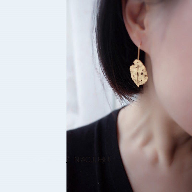 Frosty Frosted Gold Leaf Stud Earrings-Jewearrings