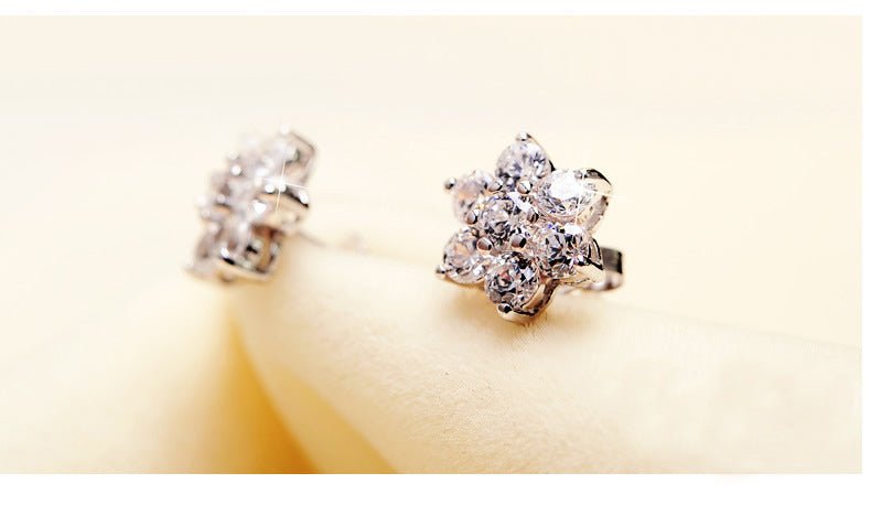 Full diamond snowflake stud earrings-Jewearrings