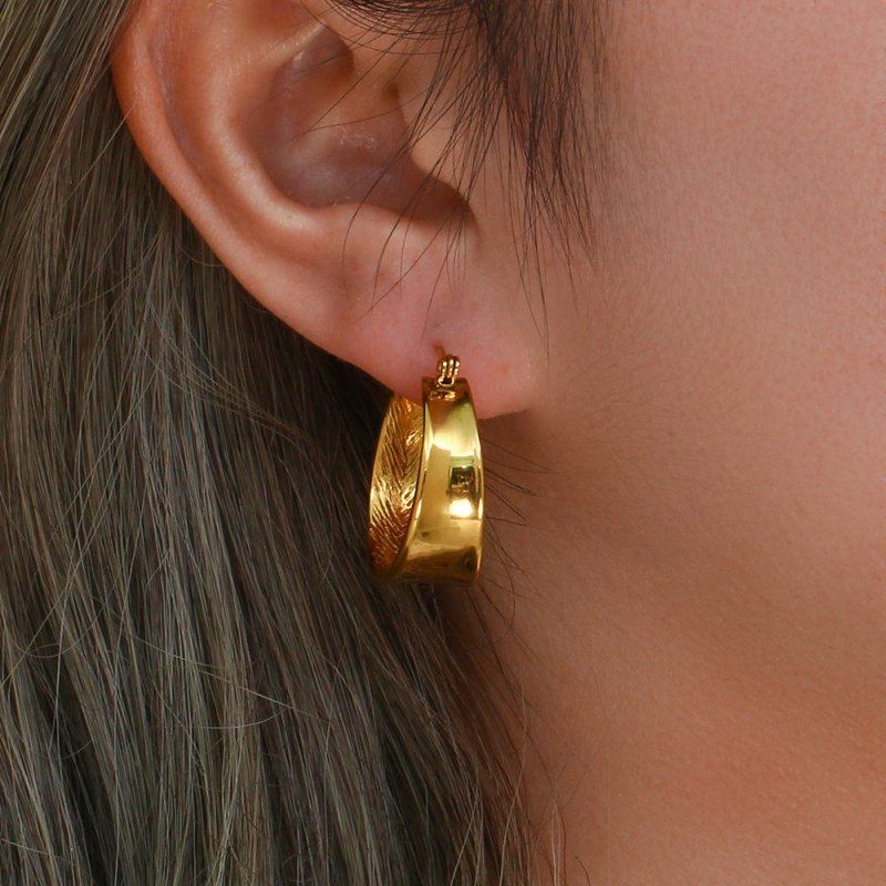 Geometric Gradient Size Gold Earrings-Jewearrings