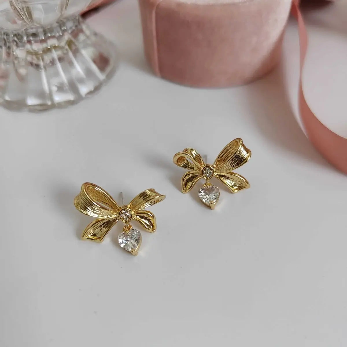 Gold Bow Earrings & Necklace Set - Vintage Princess Jewelry-Jewearrings