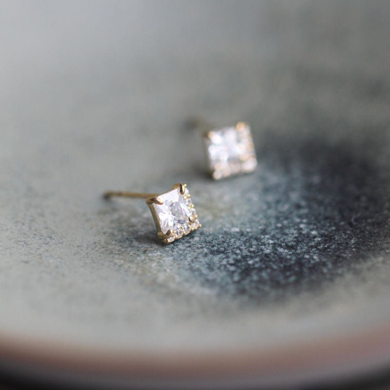 Gold Micro Inlaid Zircon Small Ice Cube Simple Stud Earrings-Jewearrings