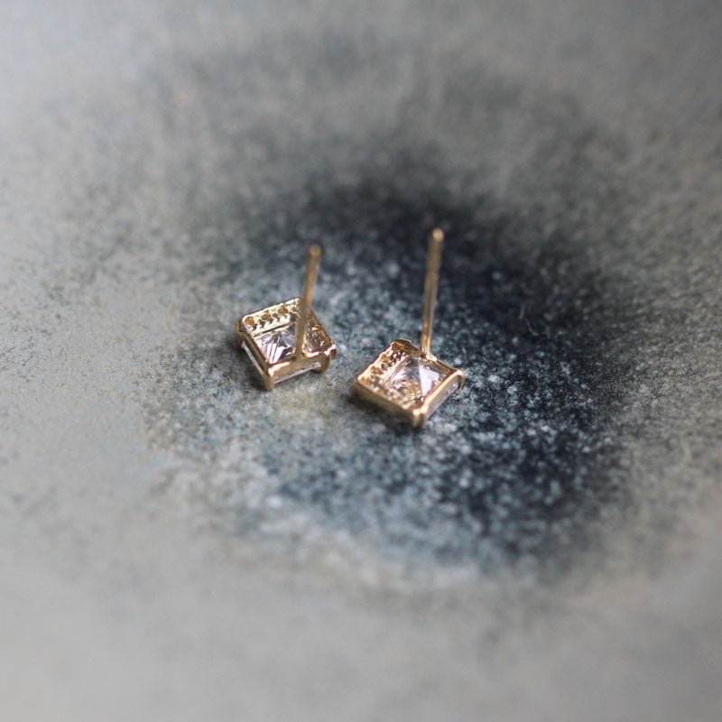 Gold Micro Inlaid Zircon Small Ice Cube Simple Stud Earrings-Jewearrings