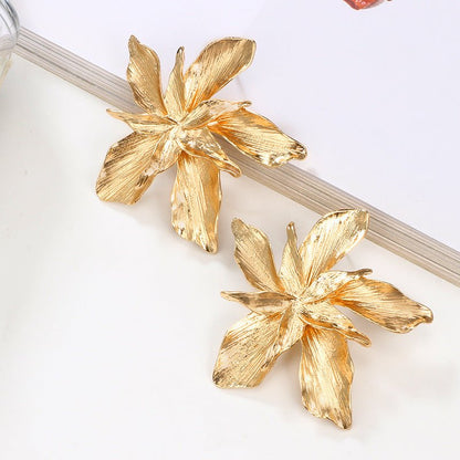 Golden Big Flower Dangle Earrings Female-Jewearrings