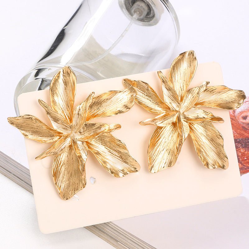 Golden Big Flower Dangle Earrings Female-Jewearrings