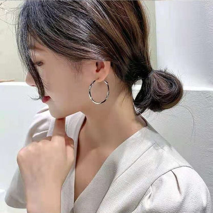 Golden Hoop Fashionable Women Circle Big Earrings Temperament-Jewearrings