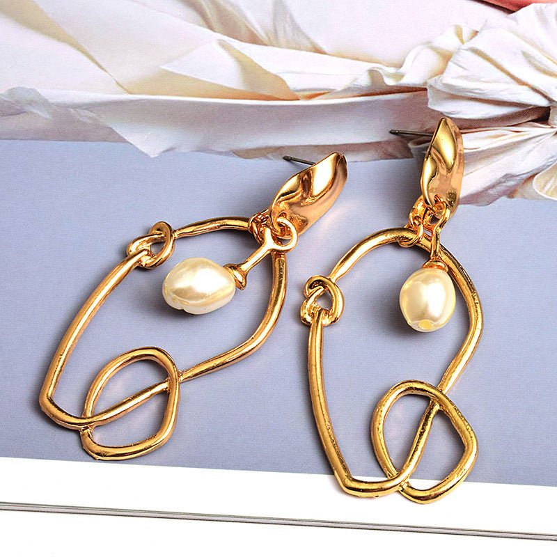 Golden Metal Irregular Earrings Pearl-Jewearrings