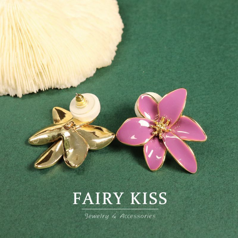 Handmade Enamel Flower Refined Grace Stud Earrings-Jewearrings