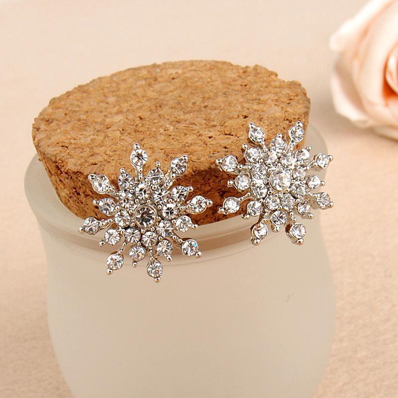 Hypoallergenic Earrings: Rhinestone Snowflake-Jewearrings