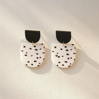 Ins Printed Spot White Acrylic-based Resin Earrings-Jewearrings