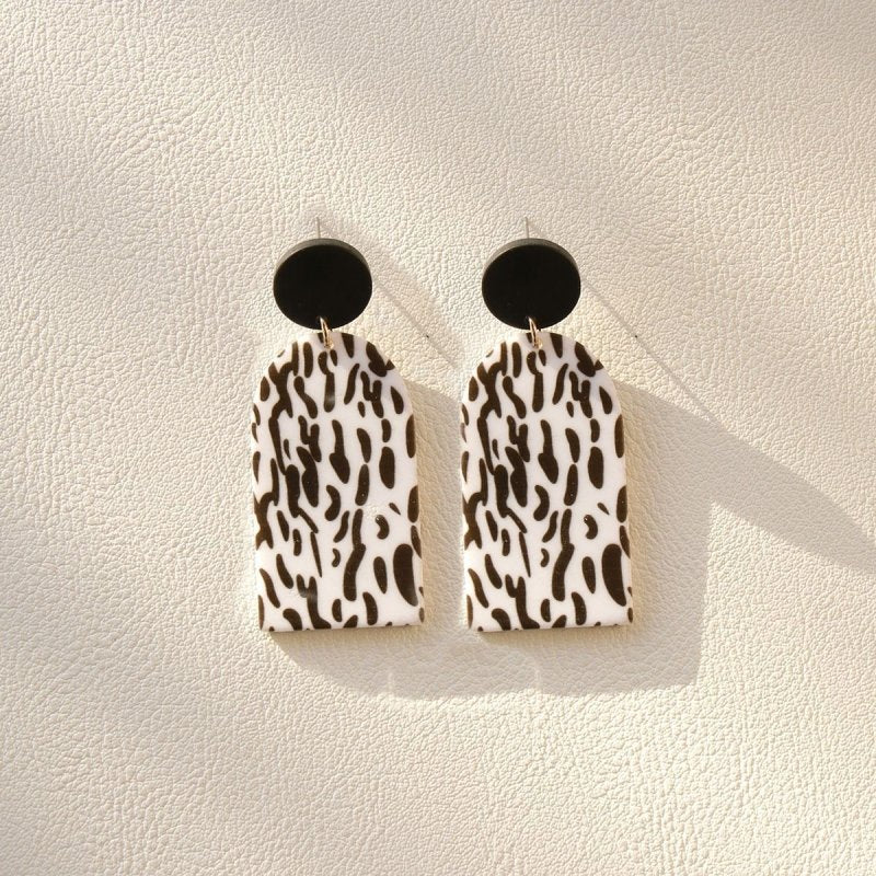 Ins Printed Spot White Acrylic-based Resin Earrings-Jewearrings