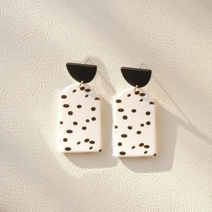 Ins Printed Spot White Acrylic-based Resin Earrings-Jewearrings