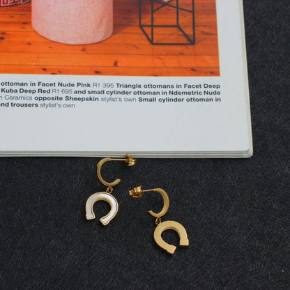 Irregular English Letter U-shaped Shell Earrings-Jewearrings