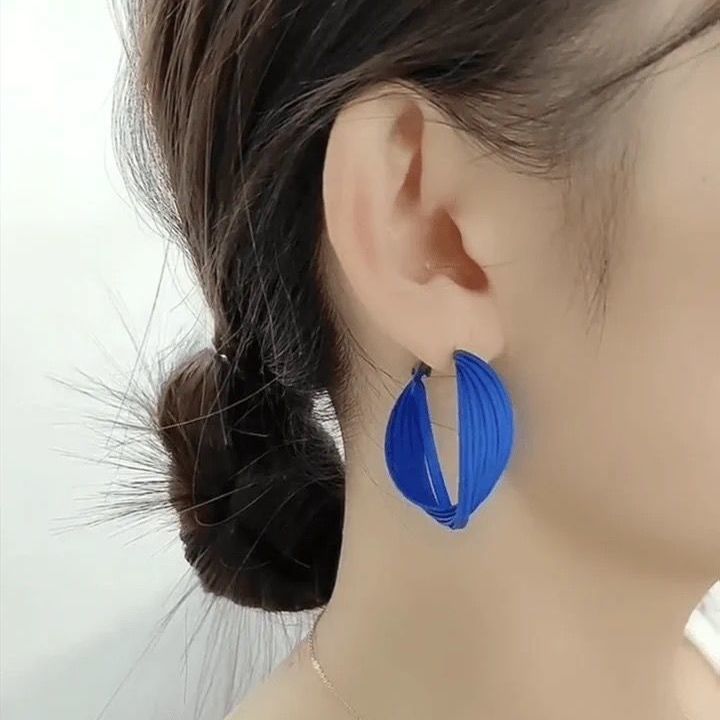 Klein Blue And Silver Needle Earrings Women's European And American Niche Design-Jewearrings