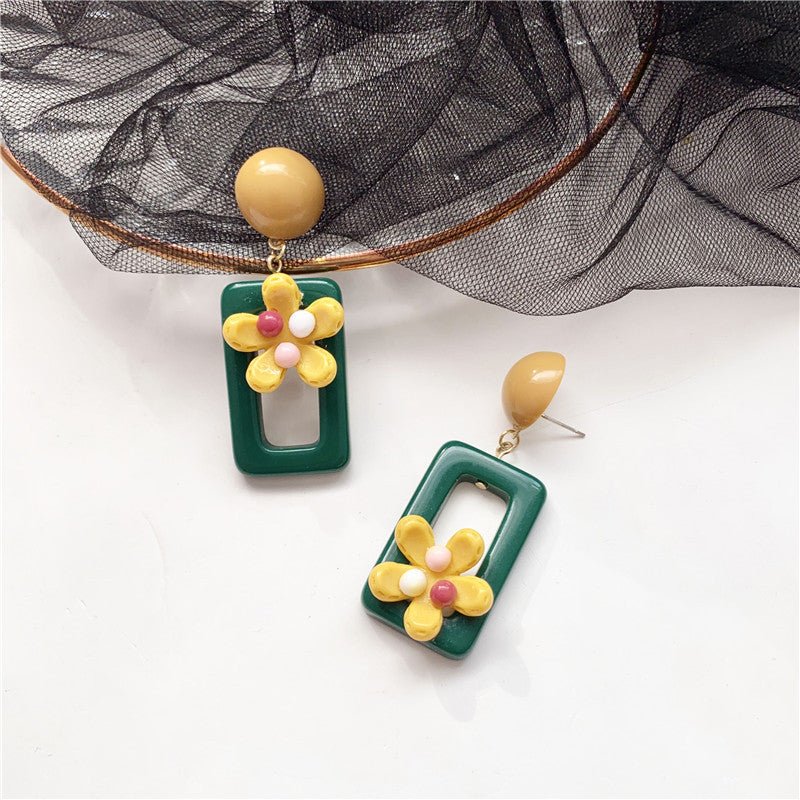 Korea Hyuna Style Cute Daisy Flower Contrast Color Stud Earrings-Jewearrings