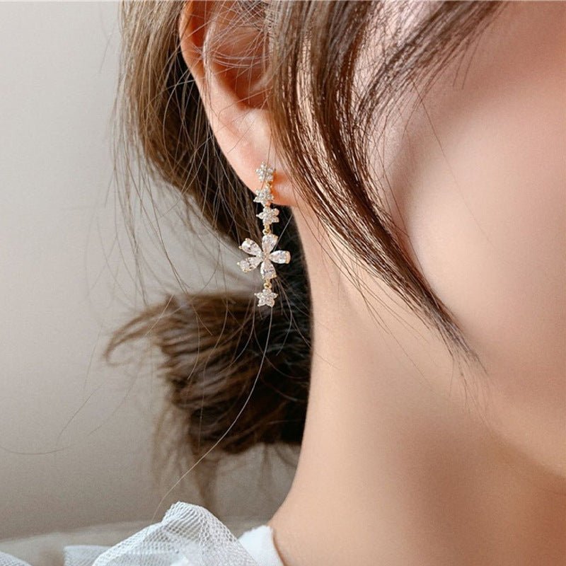 Korea Super Fairy Sweet 925 Silver Needle Rhinestone Flower Earrings Temperament Simple Long Earrings Lady Ear Jewelry Female-Jewearrings