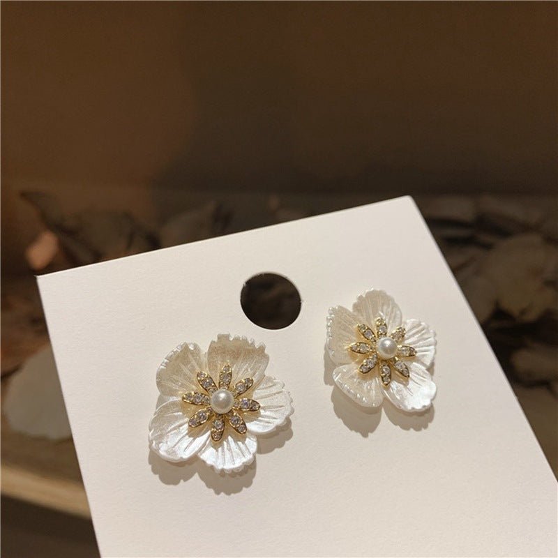 Ladies White Shell Petal Earrings Handmade Jewelry-Jewearrings