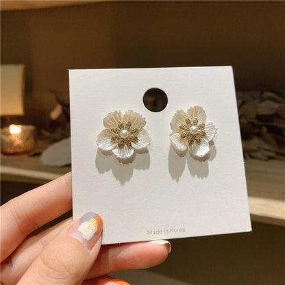 Ladies White Shell Petal Earrings Handmade Jewelry-Jewearrings