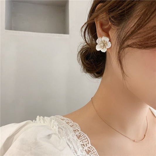 Ladies White Shell Petal Earrings Handmade Jewelry-Jewearrings