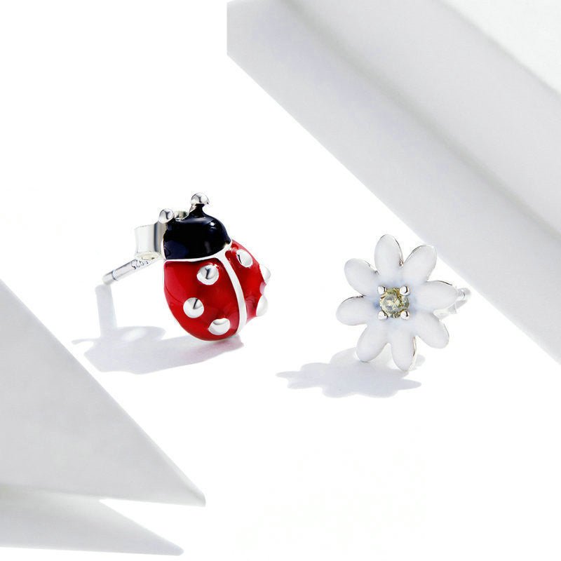 Ladybug Earrings Sterling Silver White Flower-Jewearrings