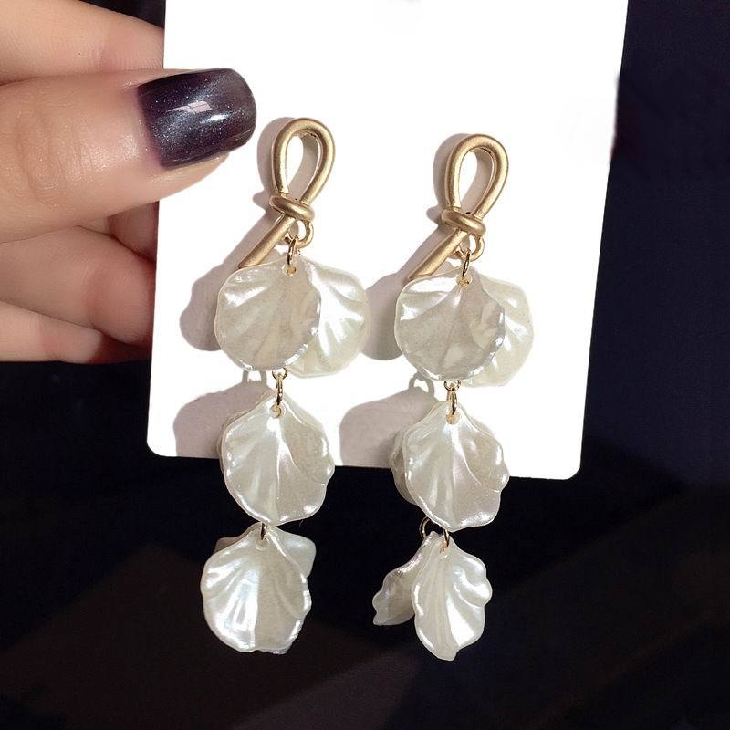 Metal Strap Silver Pin Shell Earrings-Jewearrings