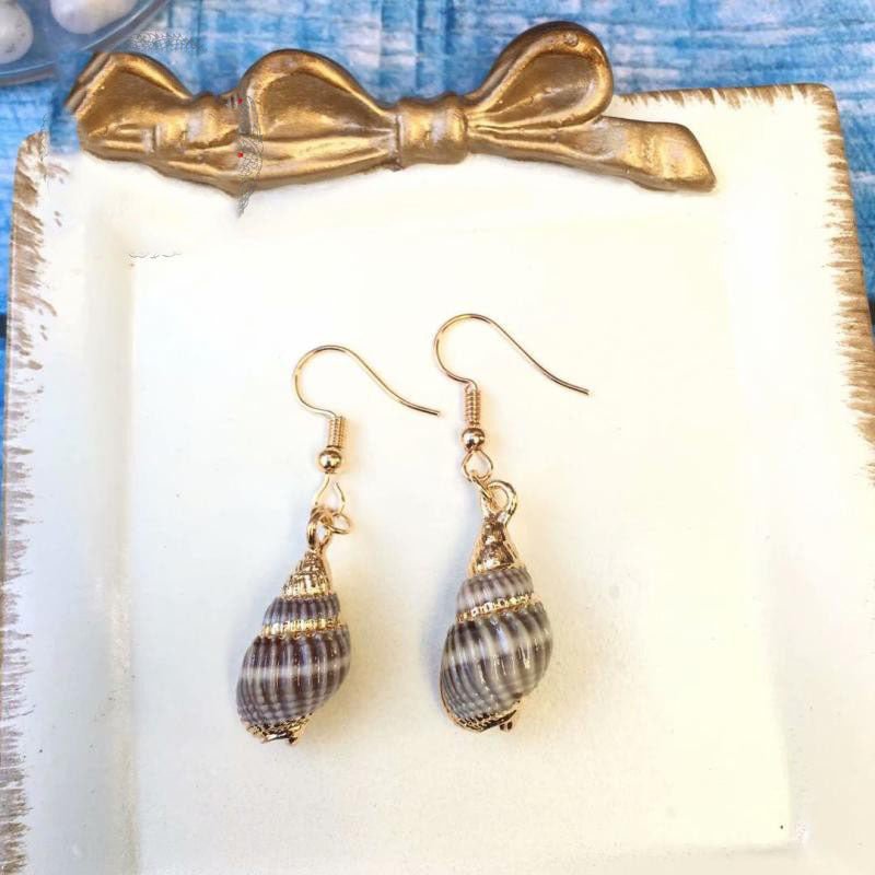 Mother Shell Korean Marine Style Shell Conch Gold Edge Earrings-Jewearrings