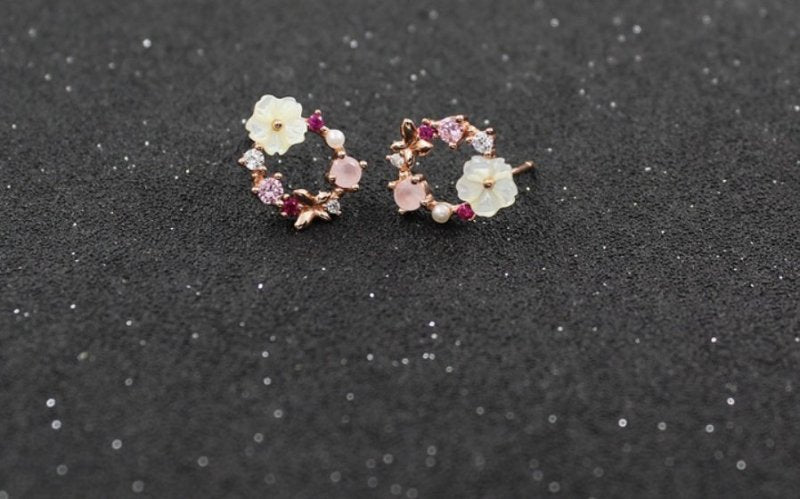 Natural shell flower earrings-Jewearrings