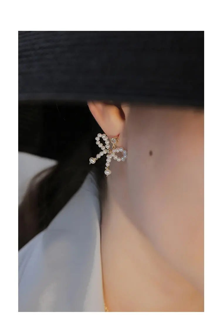 Pearl Bow Earrings: Chic & Elegant-Jewearrings