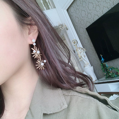 Pearl Flower Earrings -Alloy-Jewearrings