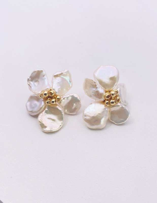 Pearl Flower Earrings Baroque-Jewearrings