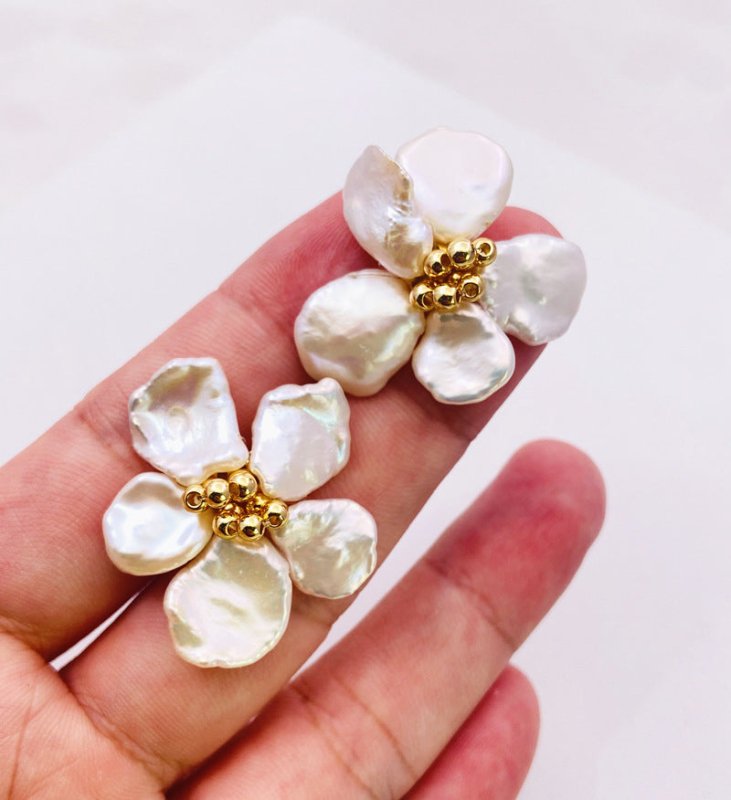 Pearl Flower Earrings Baroque-Jewearrings