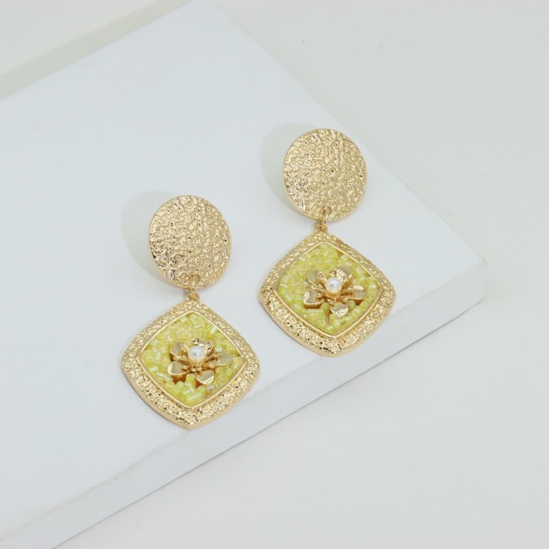 Pearl Flower Earrings Cute 3D Studs-Jewearrings