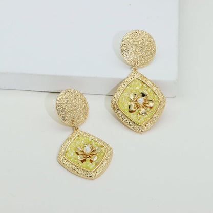 Pearl Flower Earrings Cute 3D Studs-Jewearrings