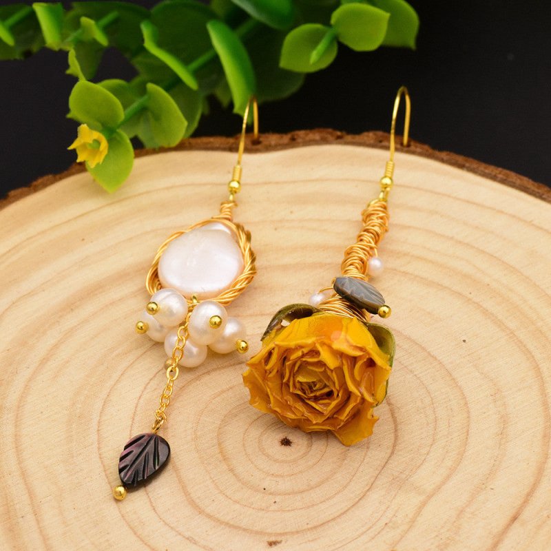 Pearl Flower Earrings European Retro-Jewearrings