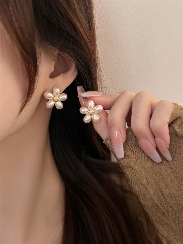 Pearl Flower Earrings Fashion Studs-Jewearrings