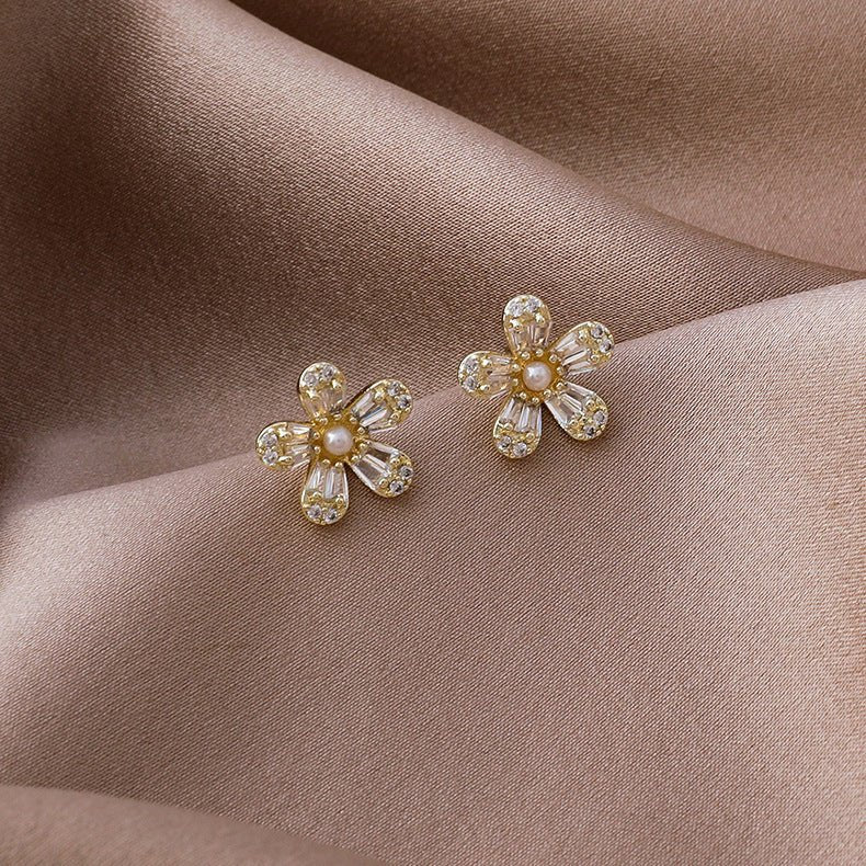 Pearl Flower Earrings Five Petal Flower Stud-Jewearrings