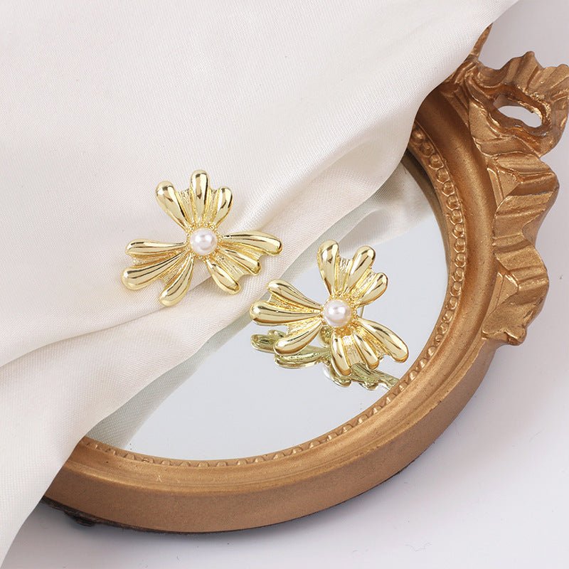 Pearl Flower Earrings French Fashion Ins Cold Wind-Jewearrings