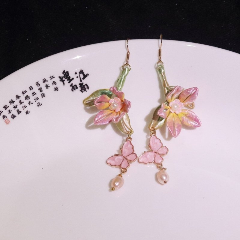 Pearl Flower Earrings - Hanfu Wrapped-Jewearrings