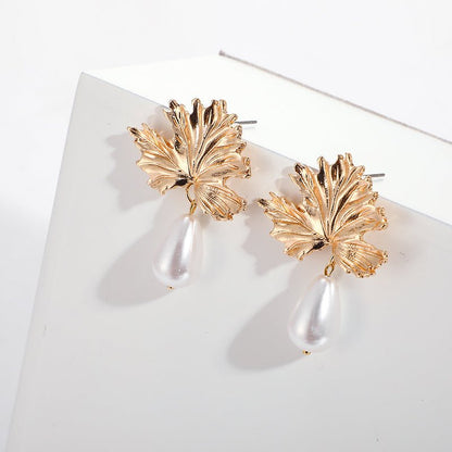 Pearl Flower Earrings - Leaf pearl golden-Jewearrings