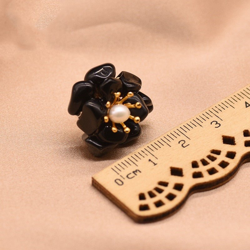 Pearl Flower Earrings - Natural-Jewearrings